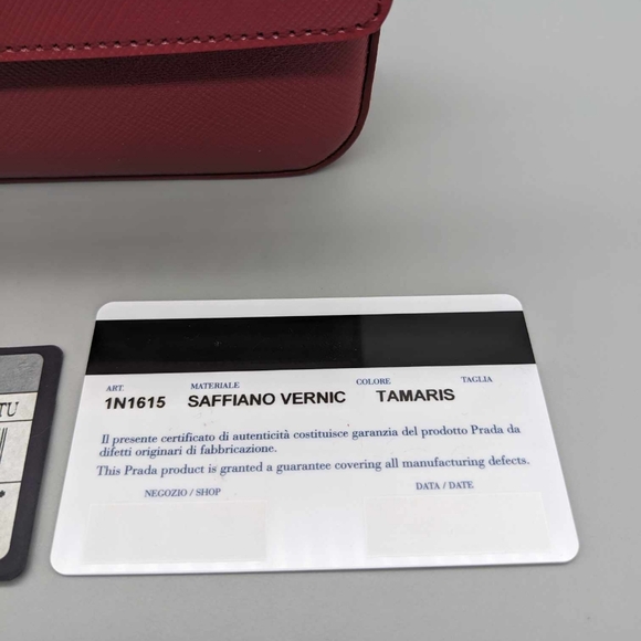 Prada - Picture 8 of 12